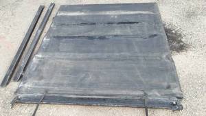 lot 233 image: Tonneau cover