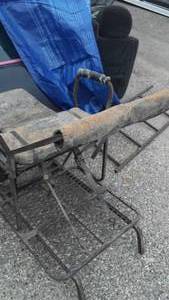 lot 238 image: Metal deer stand with ladders straps
