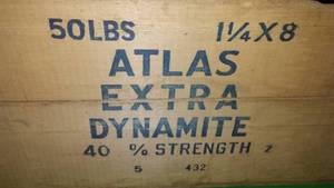 lot 173 image: Dynamite wood crate
