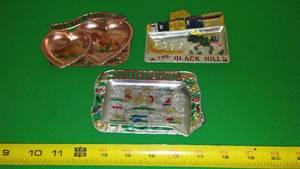 lot 187 image: South Dakota souvenir Ashtray Mount Rushmore.