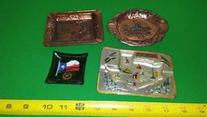 lot 191 image: Texas Ashtrays.