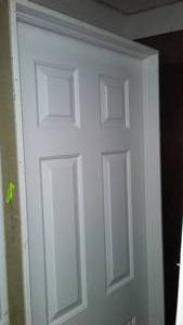 lot 291 image: 28 in. Hollow core framed door.