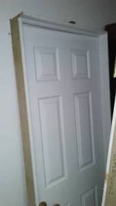 lot 294 image: 28 in. Hollow core framed door.