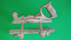 lot 303 image: Antique Stanley No. 46 Planer.