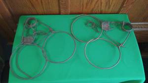 lot 319 image: Snare traps (2).