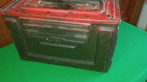 lot 320 image: Military Ammo Box.