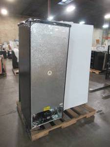 WHOLESALE MIXED PALLET OF REFRIGERATOR AND UPRIGHT FREEZER