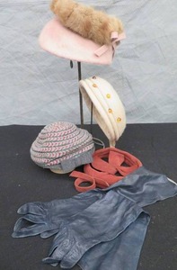 lot 10 image: GORGEOUS BLUE LEATHER LIONEL LA GRAND GLOVES   4 VINTAGE HATS