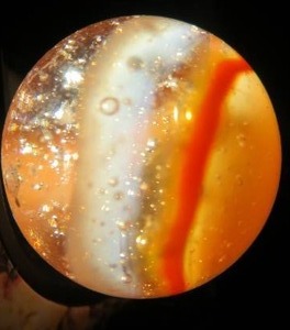 lot 26 image: RARE COLLECTABLE AND ANTIQUE MARBLES
