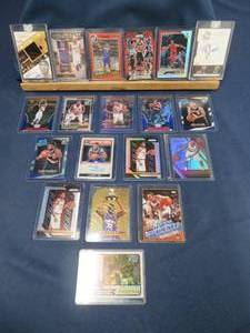 lot 39 image: COLLECTABLE BASKETBALL CARDS