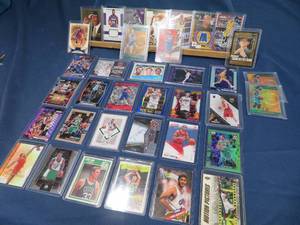lot 43 image: COLLECTABLE BASKETBALL CARDS