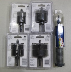 lot 881 image: Lot of 5 Bosch Daredevil Carbon Drill Hole Saw Bits