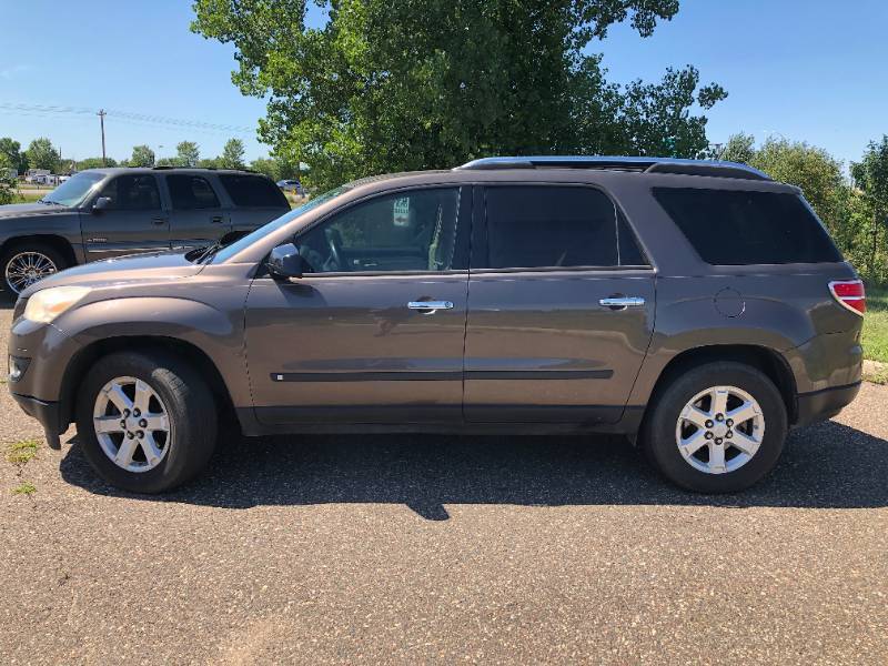 lot 11 image: 2009 Saturn Outlook XE - Kansas Vehicle