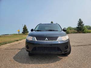 lot 20 image: 2007 Mitsubishi Outlander LS - 2 OWNER - AWD