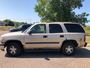 lot 21 image: 2005 Chevrolet Tahoe 1500- 4WD - 2 OWNER