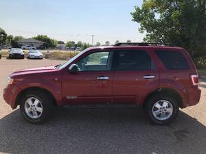 lot 19 image: 2008 Ford Escape XLT - 4x4