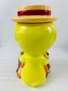 lot 8 image: Looney Tunes Cookie Jar featuring Tweety Bird