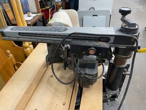 lot 60 image: Craftsman 10 Inch Radial Arm Saw With Metal Stand
