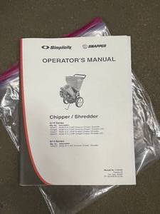 lot 72 image: Briggs And Straton Snapper Chipper  Shredder