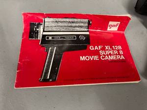 lot 79 image: Vintage GAF XL128 Super 8 Movie Camera