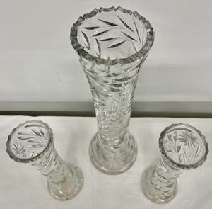 lot 91 image: Cut Glass Vases