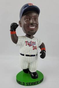 lot 20 image: Pair of  Sports Bobble Heads- Kirby Puckett & Andrew Brunette