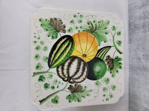 lot 55 image: Hand Painted Italian Harvest BowlPlatter Set- Italy