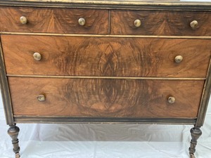 lot 218 image: Vintage Dresser and Mirror