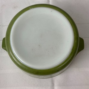 lot 19 image: Pyrex Small Casserole- Green & White