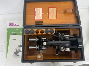 lot 47 image: Educator Quality Nikon Microscope Model SC- Serial # 16033-443