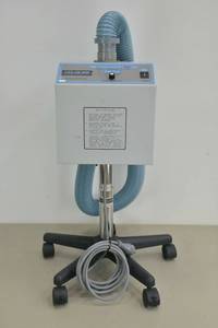 lot 7 image: Life-Air 1000, Hypothermic Therapy System Patient Warmer, Model PD1000. Good Working Condition The stand is clean and in good condition.  The wheels roll smoothly.
