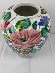 lot 28 image: Large Floral Hand Painted Italian Made Vase