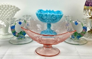 lot 30 image: An Array of Vintage Glassware- Carnival Glass, Milk Glass, Depression Glass & More