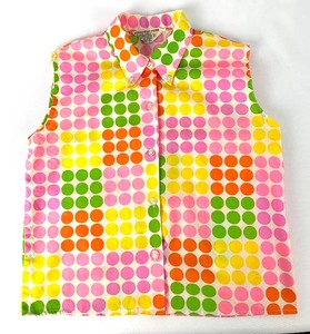 lot 105 image: Two Vintage 1960s Girls Blouses