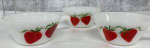lot 43 image: Six Hand Painted Vintage Milk Glass Bowls