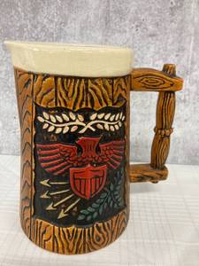 lot 48 image: Eclectic Collection of Vintage Decor