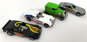 lot 241 image: Four Vintage 1977 Hot Wheels Cars