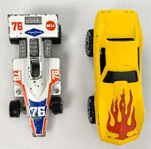 lot 240 image: Four Vintage 1975-76 Hot Wheels Cars Including Redline Formula 5000
