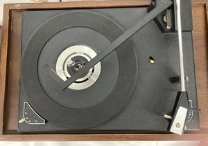 lot 164 image: Vintage Sound Design Stereo System Record Player