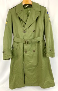 lot 280 image: Vintage Lot of 3 US Army Coats Including A 1958 Wool-Lined Overcoat in Mint Condition