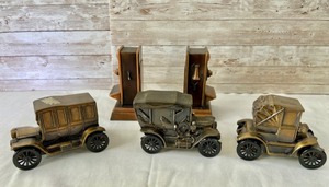 lot 312 image: 5 Vintage Advertising Banks- Bankthrico