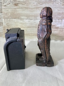 lot 319 image: Pair Vintage Cast Iron Banks- US Mail & George Washington