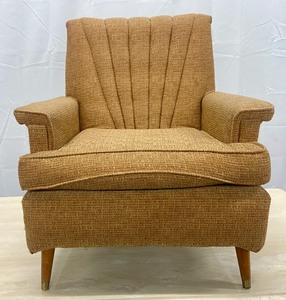 lot 12 image: Wonderful Mid Century Modern Upholstered Chair w Tapered Legs by Burlington Manufacturing