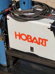 lot 5 image: Hobart Handler 187 Portable Mig Welder