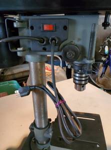 lot 75 image: 5 Variable Speed Work Bench Drill Press