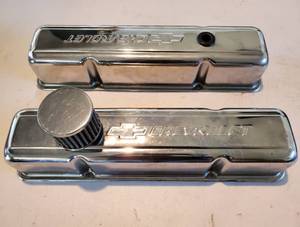 lot 96 image: Set of Chevrolet Chrome Engine Valve Covers