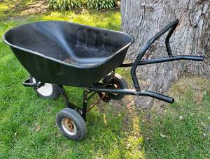 lot 116 image: Very Sturdy Tri- Wheel Barrel