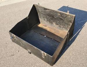lot 108 image: Antique Auto Exterior Trunk