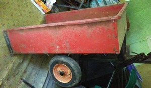 lot 8 image: Garden Trailer (48 L x 32 w) 10 Cubic feet.