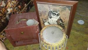 lot 28 image: Heater, Old fish Finder in wood box, and picture